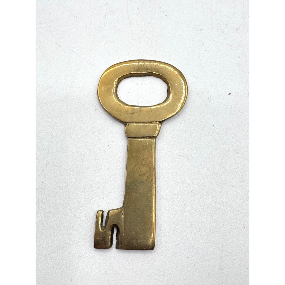 Vintage Solid Brass Skeleton Key Bottle Opener Antique Style Barware Taiwan - Picture 1 of 3